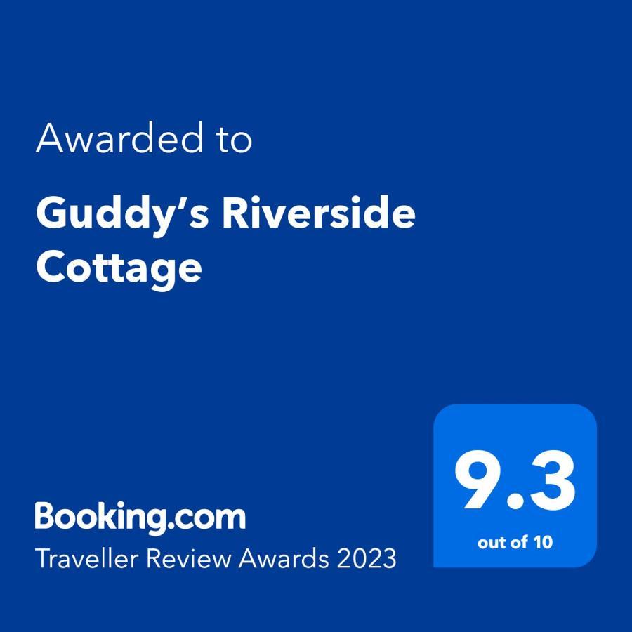 Guddy'S Riverside Cottage Nausori Exterior photo