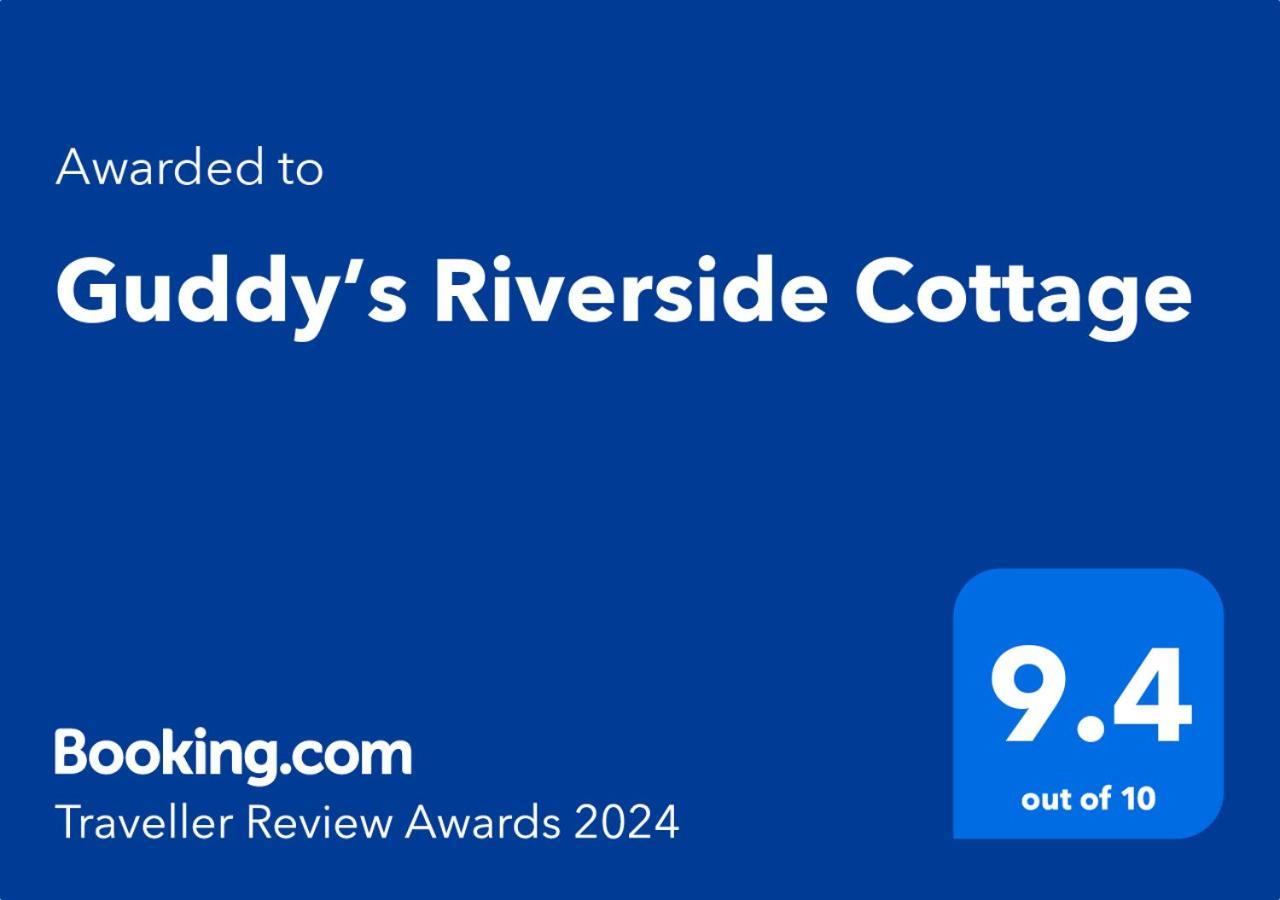 Guddy'S Riverside Cottage Nausori Exterior photo